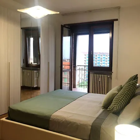 Apartamento Metro Molinette Panoramico Con 6 Posti Letto Turín