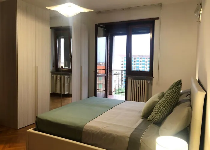 アパート Metro Molinette Panoramico Con 6 Posti Letto トリノ